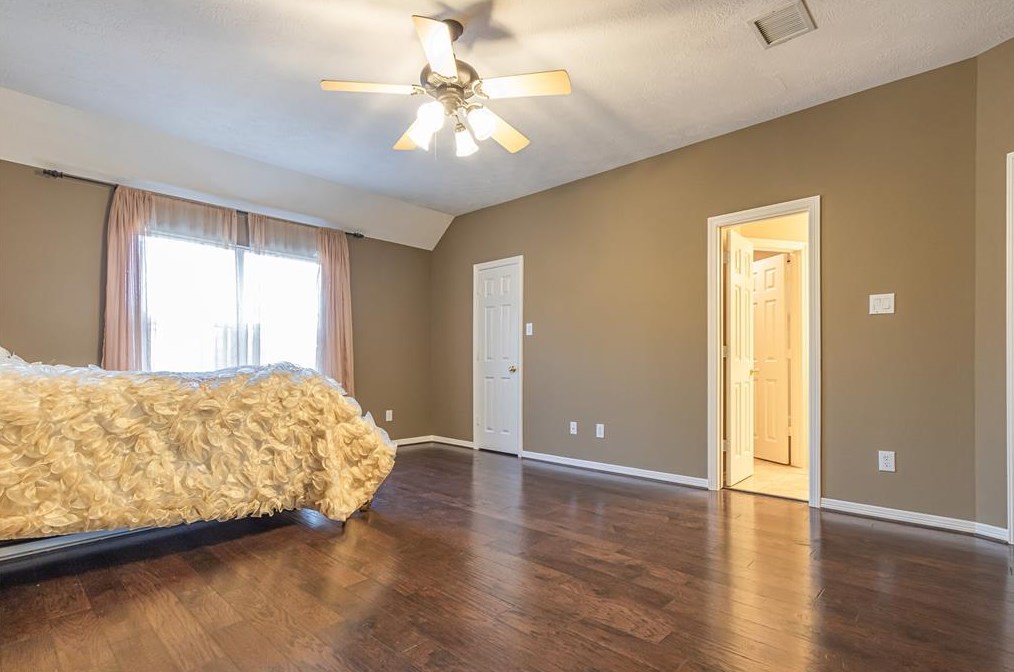 8123 Cranbrook Holw Ln, Houston TX  77095-4946 exterior