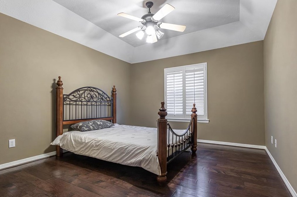 8123 Cranbrook Holw Ln, Houston TX  77095-4946 exterior