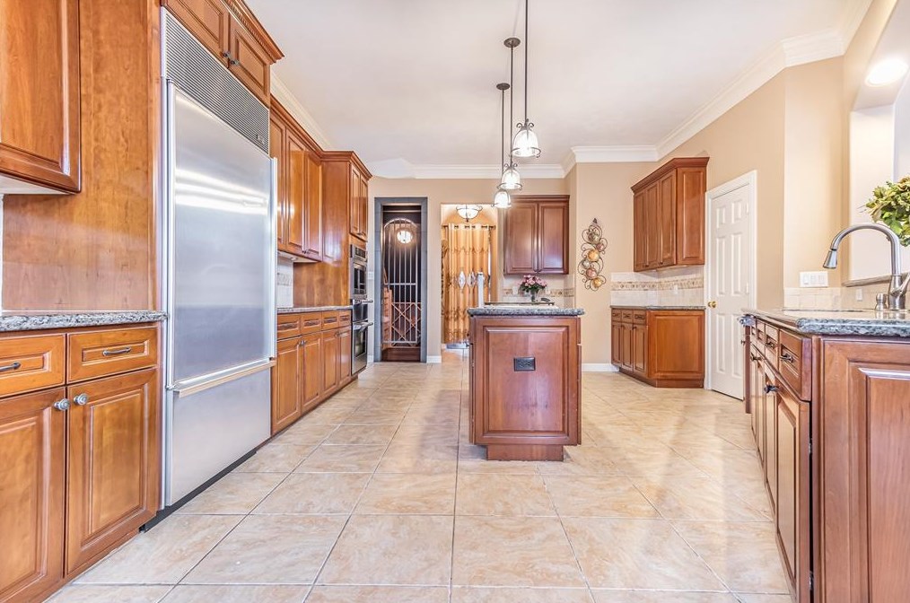 8123 Cranbrook Holw Ln, Houston TX  77095-4946 exterior