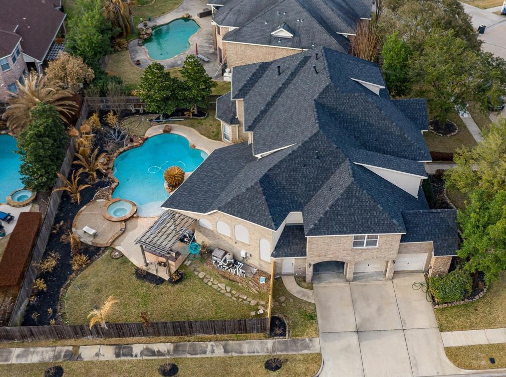 8123 Cranbrook Hollow Ln, Houston TX  77095-4948 exterior