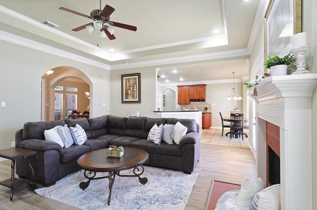 33334 Winsford St, Fulshear TX 77441-4040 exterior