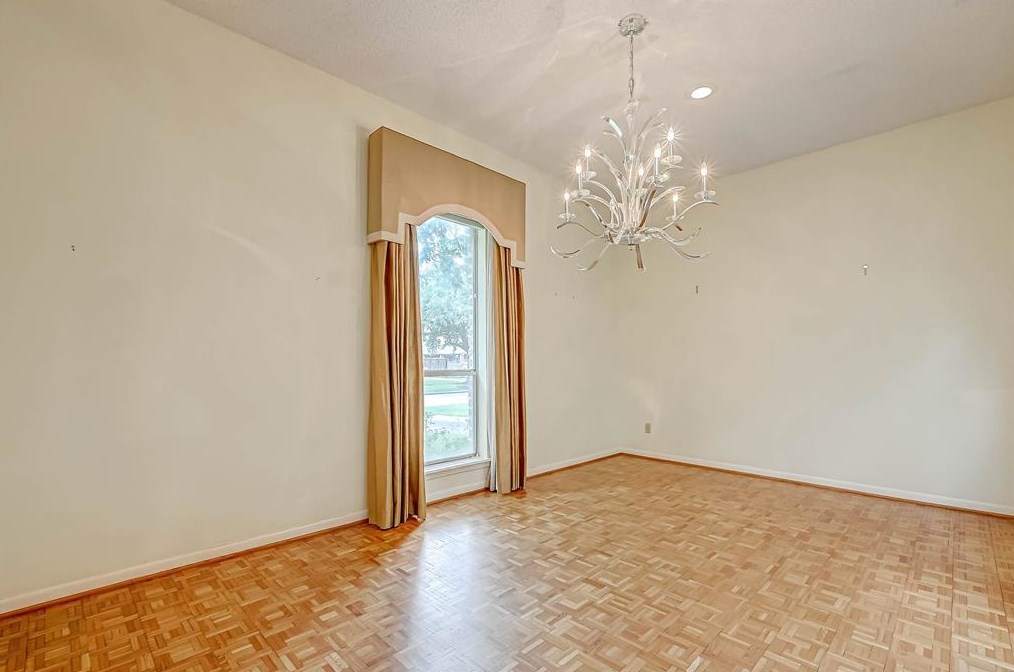 5626 Jackwood St, Houston TX  77096-1106 exterior