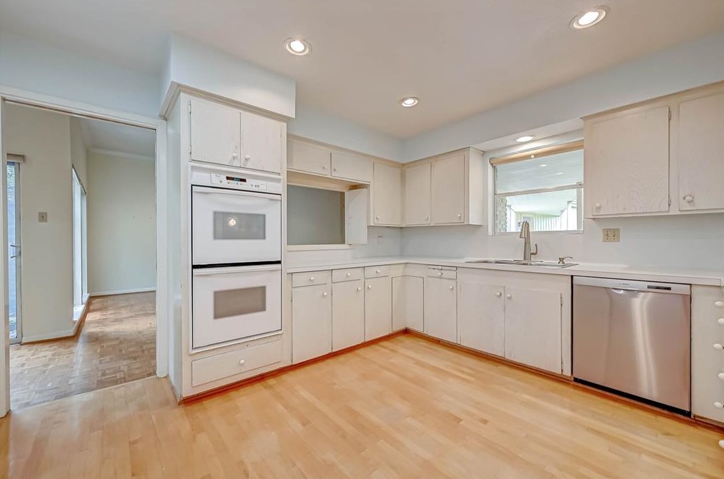 5626 Jackwood, Houston TX  77074-7738 exterior