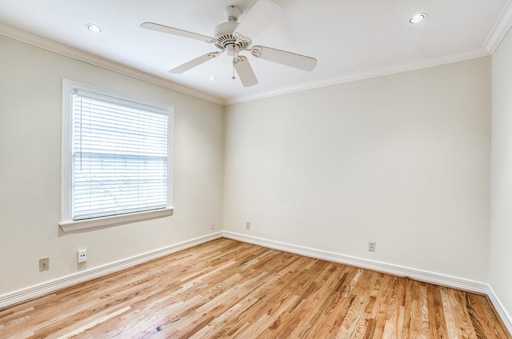 1750 Wroxton Ct, Houston TX  77005-1717 exterior