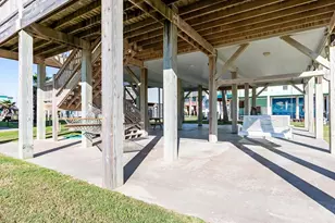 929 Bahama Dr, Crystal Beach, TX 77650 - Photo 39