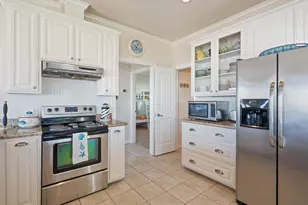 929 Bahama Dr, Crystal Beach, TX 77650 - Photo 19