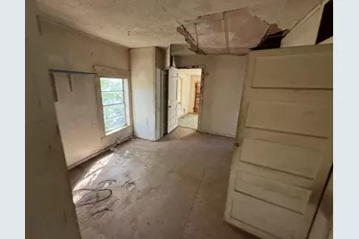 502 E Franklin Avenue, Electra, TX 76360 - Photo 7