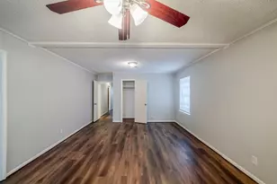 7226 Gore Dr, Houston, TX 77016 - Photo 21