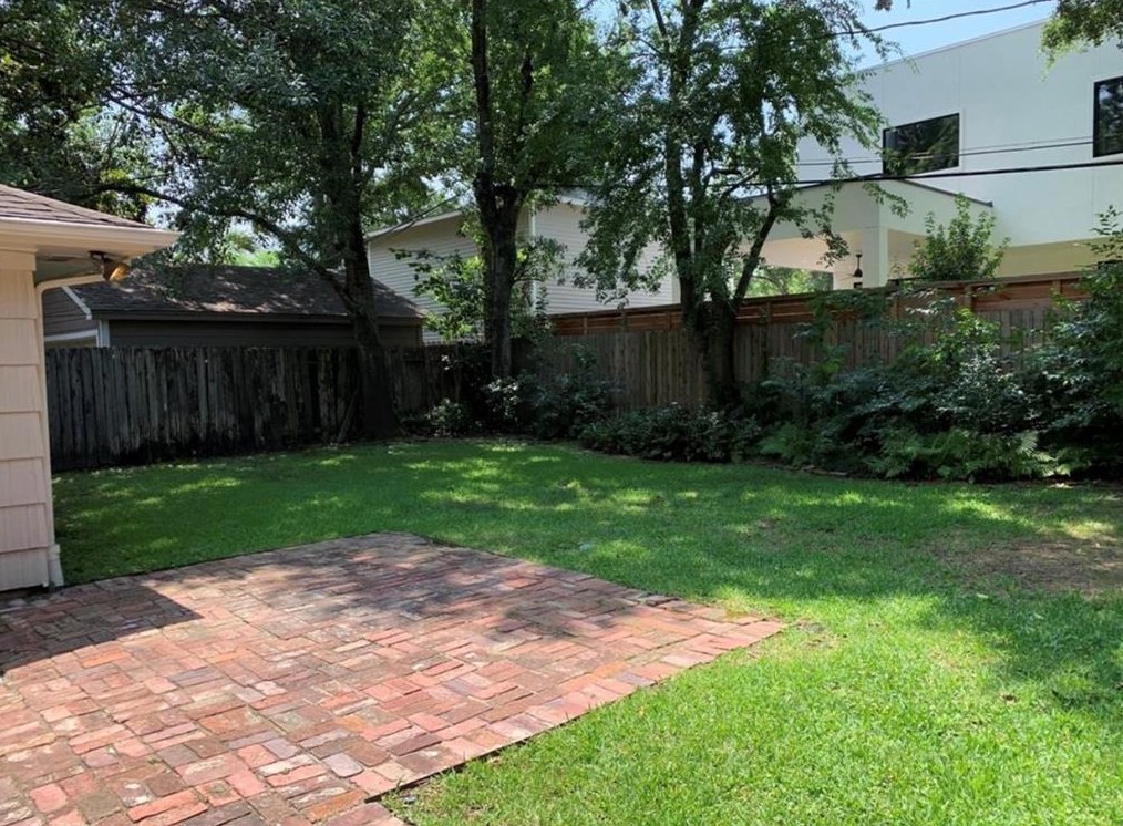 3919 Main St, Houston TX  77035-6542 exterior