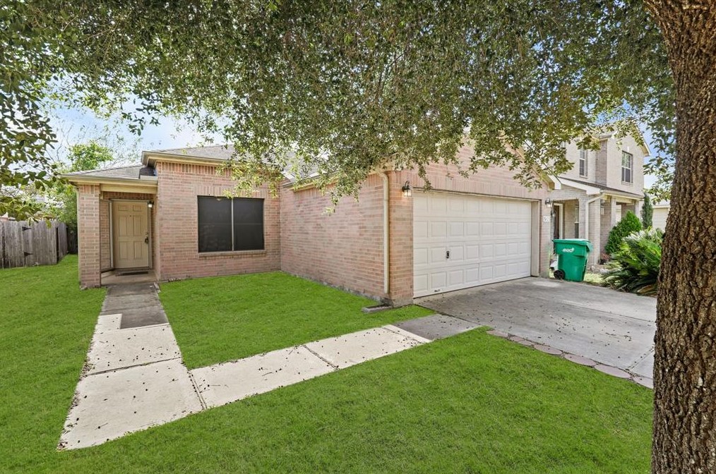 15623 Clarks Fork Ct, Houston TX  77086-1173 exterior