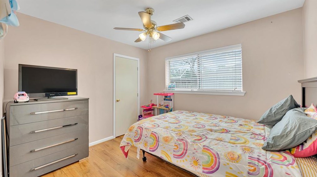 435 Castlebar Ct, Houston TX  77015-3051 exterior