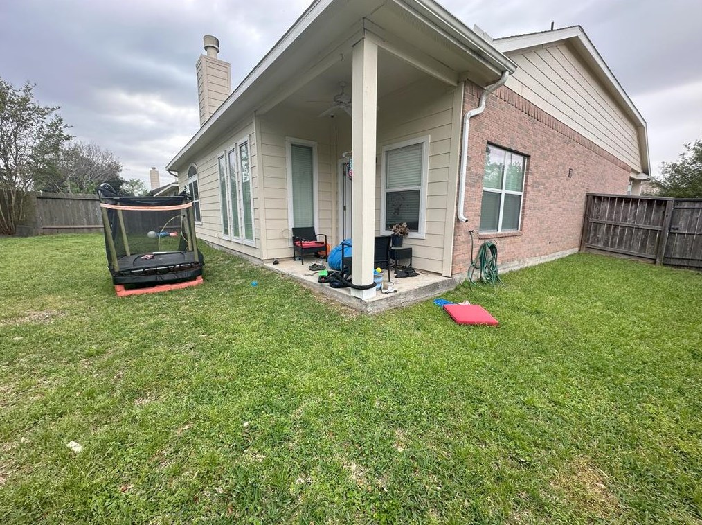 2301 Shadow Falls Ln, Pearland TX  77584-3411 exterior