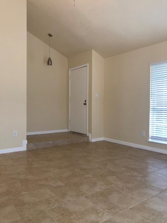 5803 Tidwell Rd, Houston TX  77092-2217 exterior