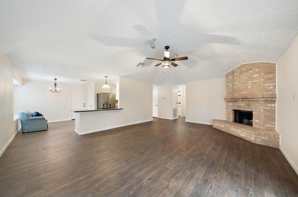 19519 Spanish Needle Dr, Houston TX  77084-4306 exterior