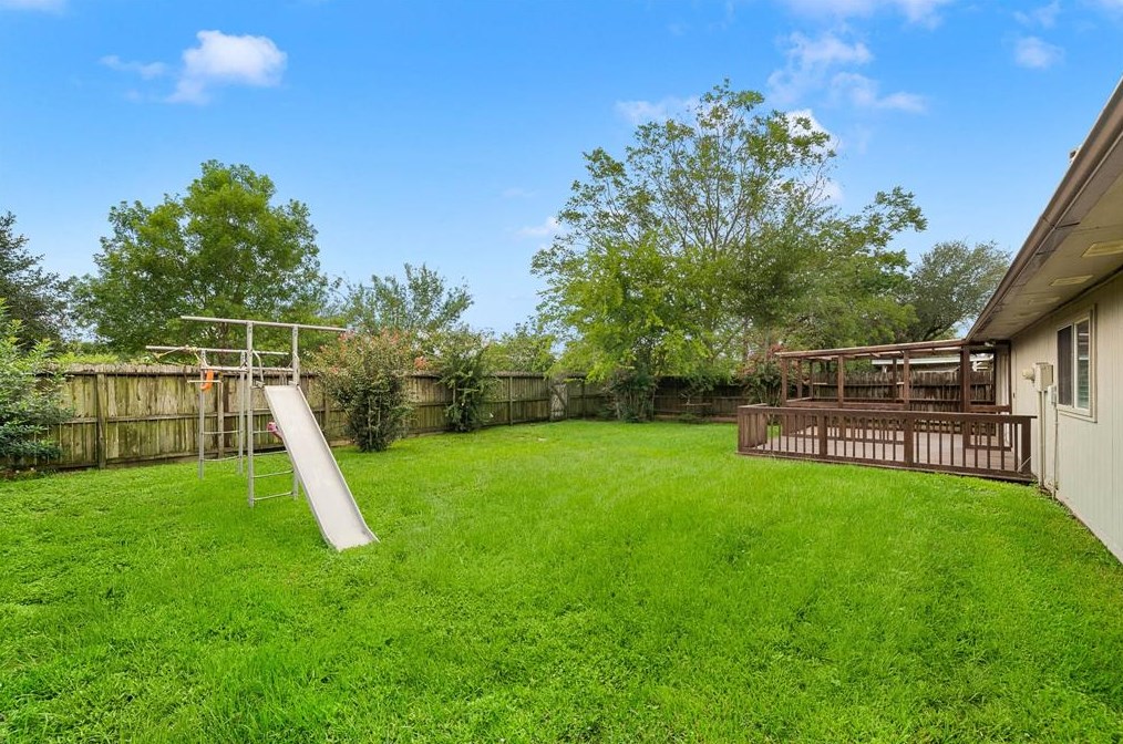 19519 Spanish Needle Dr, Houston TX  77084-4306 exterior