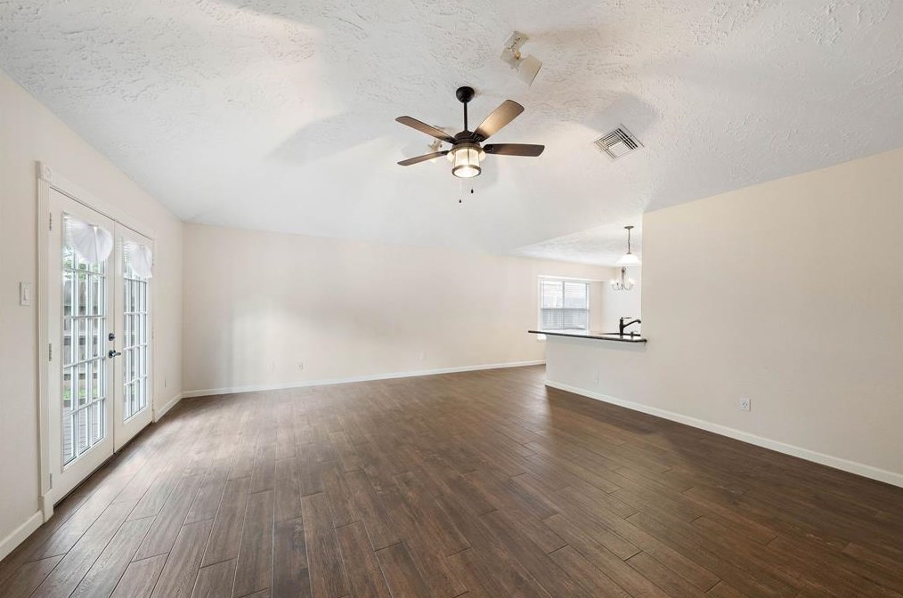 19519 Spanish Needle Dr, Houston TX  77084-4306 exterior