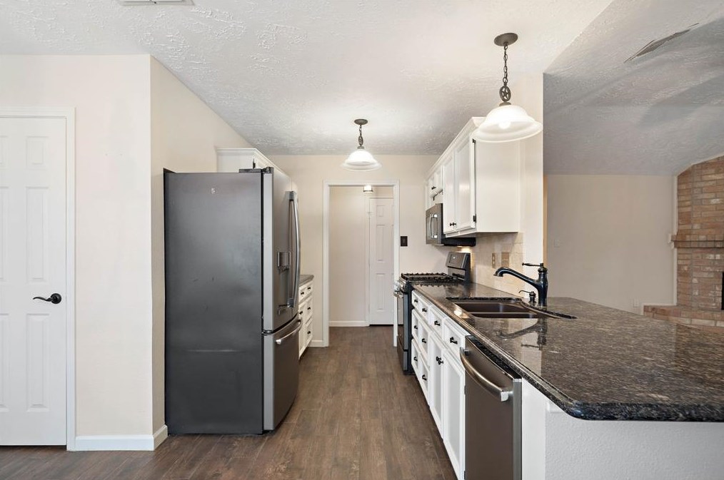 19519 Spanish Needle Dr, Houston TX  77084-4306 exterior