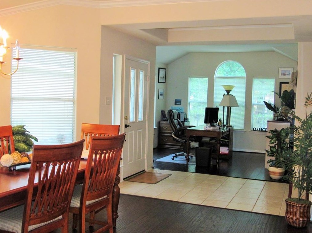 27 Hermit Thrush Pl, Spring TX  77382-5375 exterior