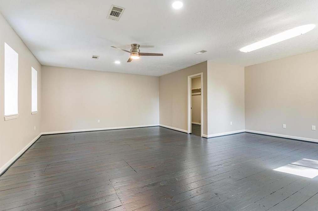 17512 Ponderosa Pne Dr, Houston TX  77090-2060 exterior