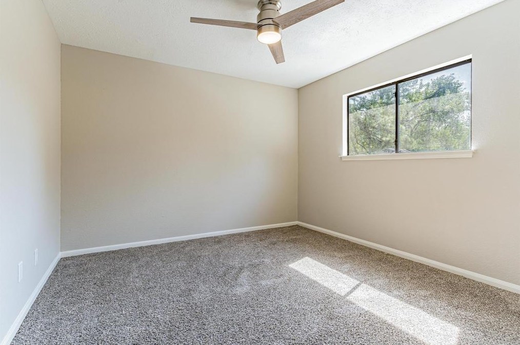 17512 Ponderosa Pne Dr, Houston TX  77090-2060 exterior