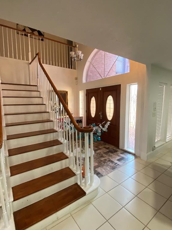 7634 Antoine Dr, Houston TX  77066-4444 exterior