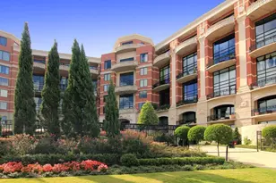 5005 Hidalgo St, Houston, TX 77056 - Photo 3