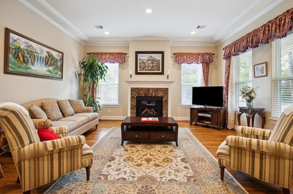 801 Pizer St, Houston TX  77009-5252 exterior