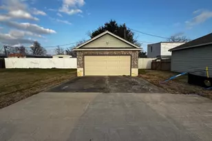 1106 Jennifer St, Madisonville, TX 77864 - Photo 1