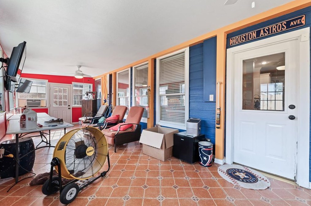 17315 Sparrow Way Ct, Houston TX 77095-1449 exterior