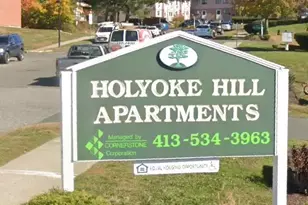 360 1/2 Tokeneke Rd, Holyoke, MA 01040 - Photo 5