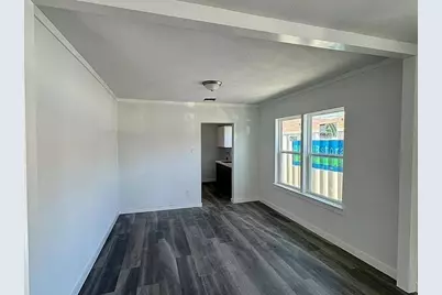 3903 Broyles, Houston, TX 77026 - Photo 3