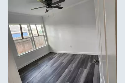 3903 Broyles, Houston, TX 77026 - Photo 11