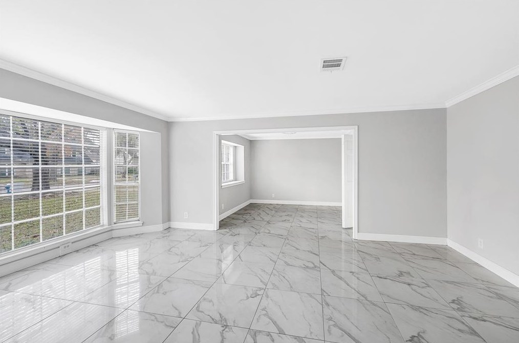 10806 Tupper Lk Dr, Houston TX  77056-1624 exterior