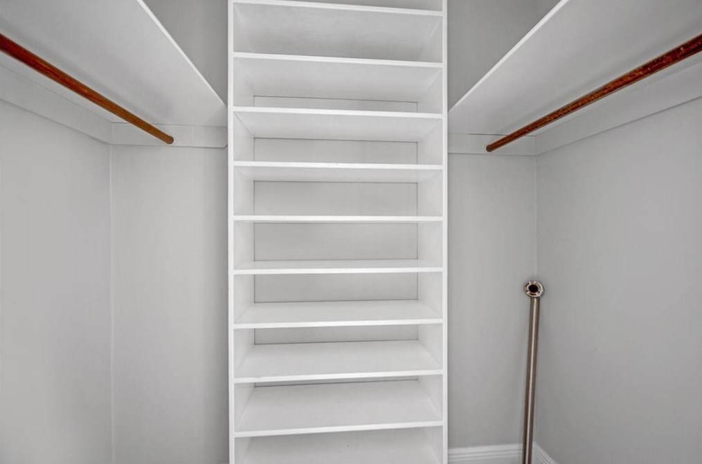 10806 Tupper Lk Dr, Houston TX  77056-1624 exterior