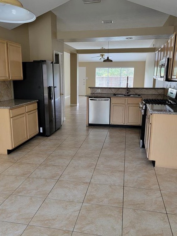 22727 Bridgewater Dr, Spring TX  77373-6422 exterior