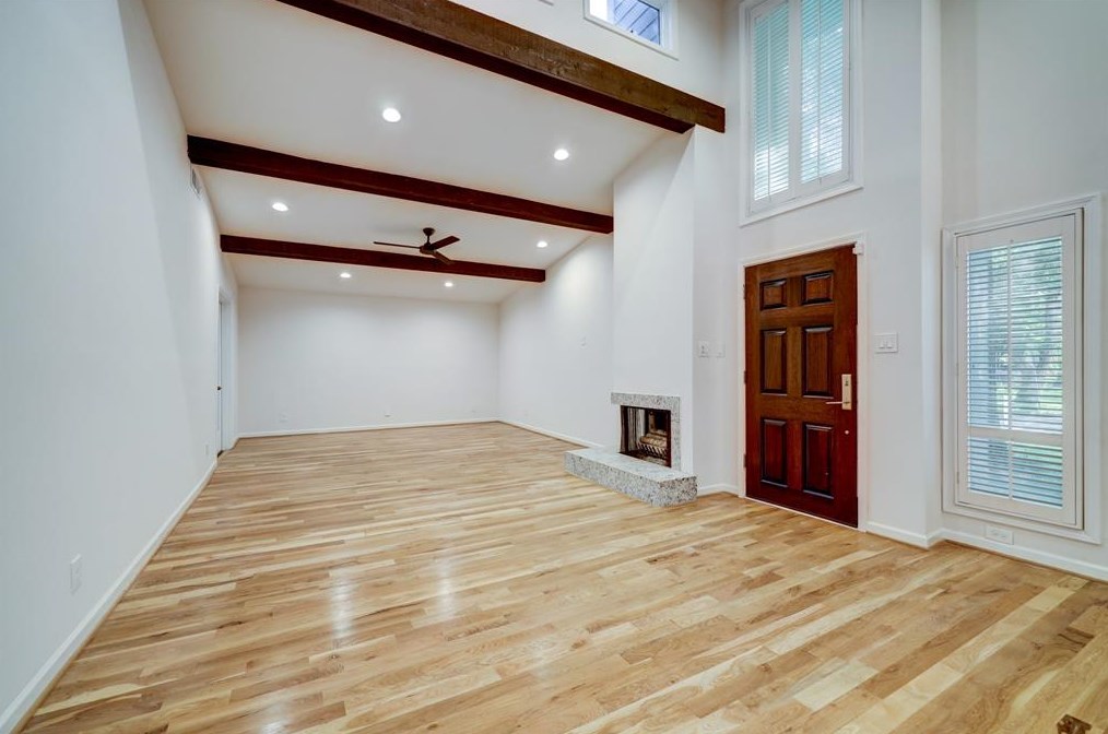 7915 Greenbush St, Houston TX  77025-3827 exterior