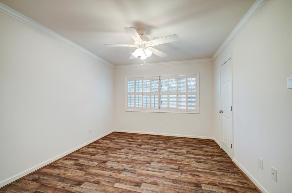 7915 Greenbush St, Houston TX  77025-3827 exterior
