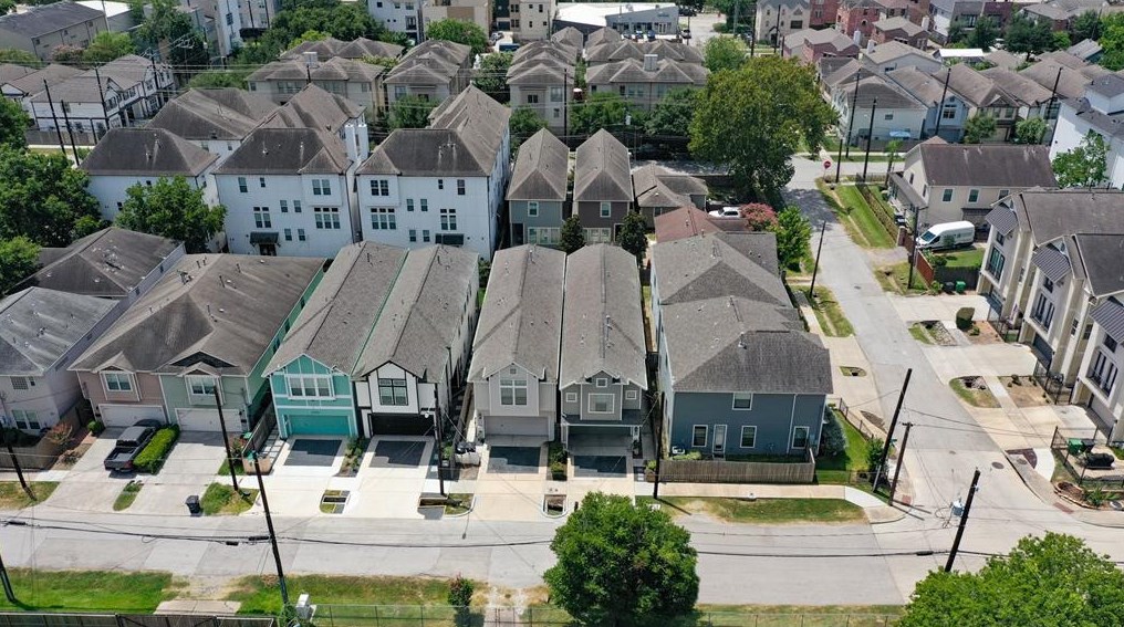 5109 Darling St, Houston TX  77007-2753 exterior