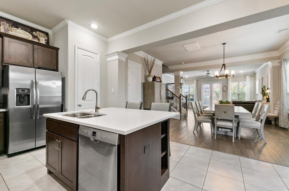 5109 Darling St, Houston TX  77007-2753 exterior