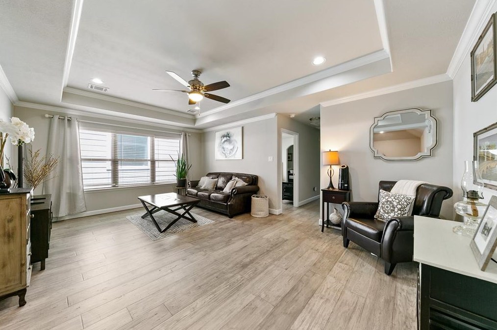 5109 Darling St, Houston TX  77007-2753 exterior