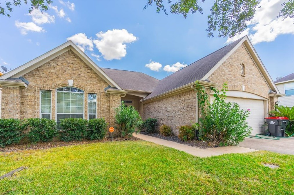 2227 Laurel River Bnd, Houston TX  77014-2792 exterior