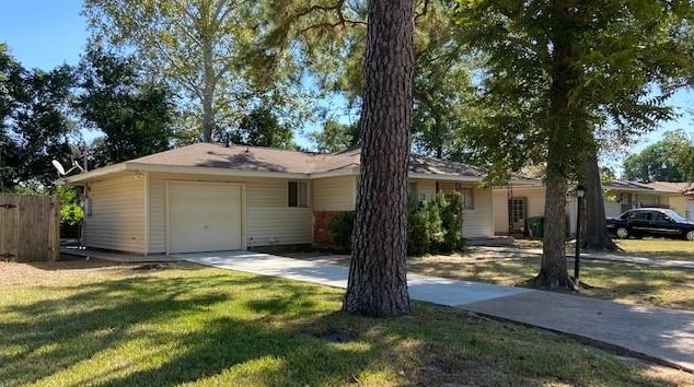 2014 Sedgie Dr, Houston TX  77080-5352 exterior