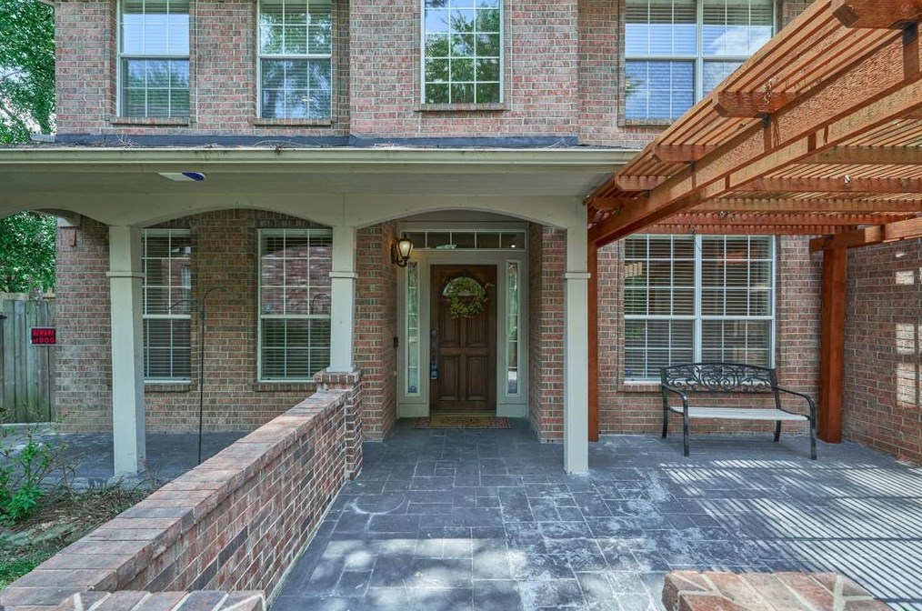 122 Downy Willow Cir, Spring TX  77382-6006 exterior