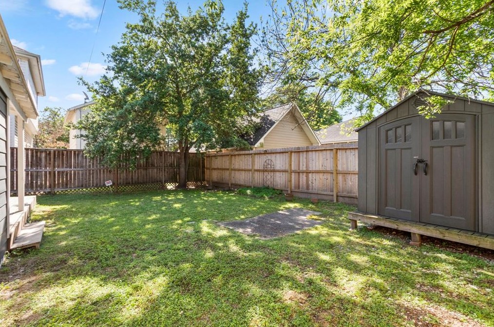 306 13 St, Houston TX  77008-7145 exterior