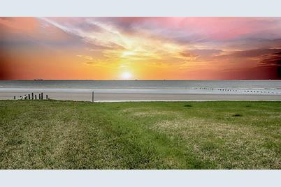3607 Elmen, Seabrook, TX 77586 - Photo 1