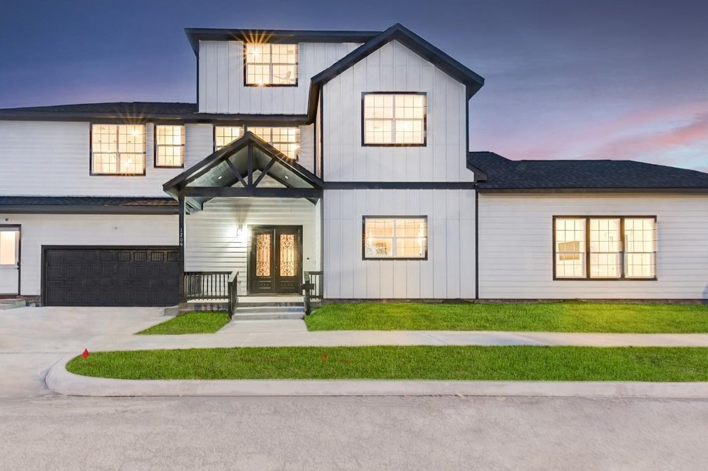1209 Aurora St, Houston TX  77009-1739 exterior