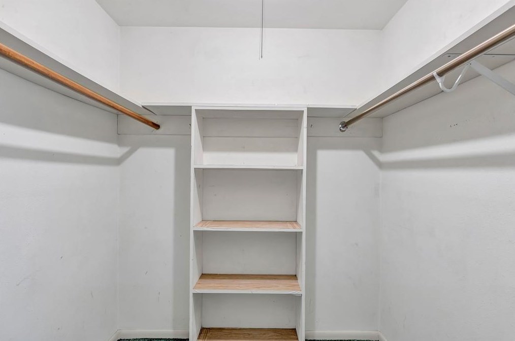 12415 Eastbrook Dr, Houston TX  77013-5011 exterior