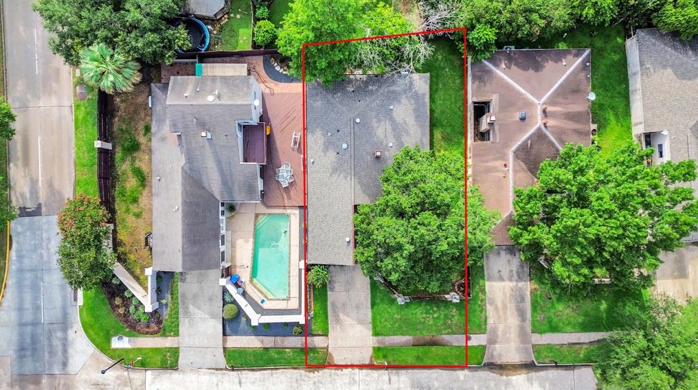 7018 Marisol Dr, Houston TX  77083-2306 exterior