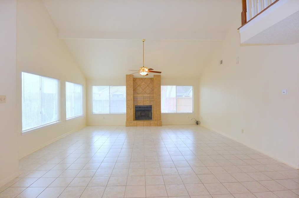 3242 Greenpark Dr, Houston TX  77082-2237 exterior