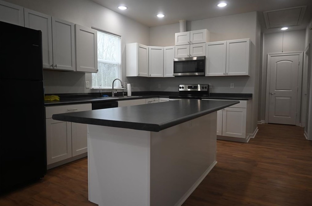 5265 Downs Rd, Beaumont TX  77705-6904 exterior